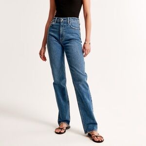 Abercrombie Curve Love Ultra High-Rise 90s Straight Jeans - Dark Marble
